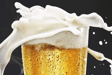 Does Beer Foam Matter
